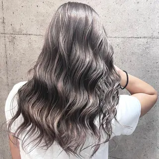 カラー N° jillva ♦️川端裕司♦️のヘアスタイル