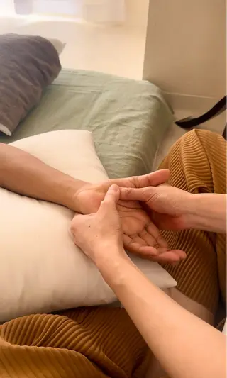 Re:bloom( PARAFUSE.立川店 夢みる寝落ち空間所属・脳洗浄®︎立川シェアサロン内)所属・Re:bloom Kaedeのエステ・リラクイメージ