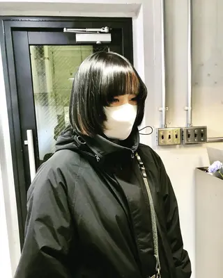 ショート カラー 松下 倫子のヘアスタイル