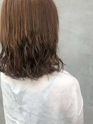 ミディアム パーマ 丸山 明日香のヘアスタイル