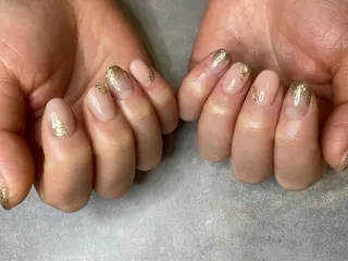 ネイル gluck(グリュック)所属・なかがわ まゆこのネイルデザイン