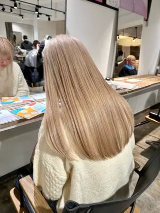 ロング カラー ✨艶ブリーチカラー ✨四ノ宮裕己のヘアスタイル