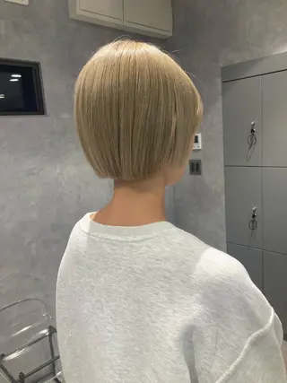 ショート HEDI所属・茨木 まひろのヘアスタイル