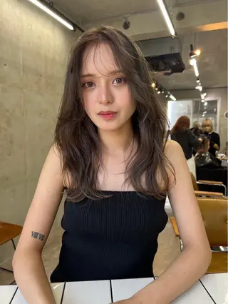 セミロング SALT WATER所属・南堀江ハイトーン ×カットMIKU🍒のヘアスタイル