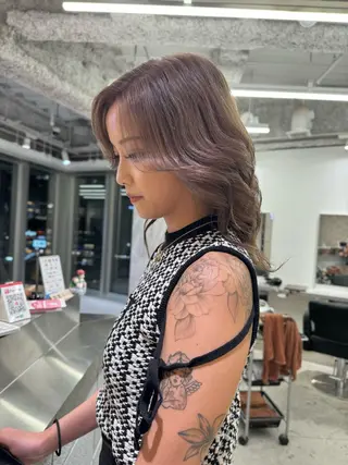 セミロング カラー 店長　MANAMI ／ブリーチ／骨格ボブのヘアスタイル