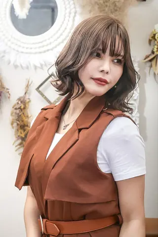 ミディアム 伊藤 裕貴のヘアスタイル