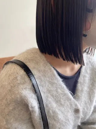 ミディアム 吉田 真尋のヘアスタイル