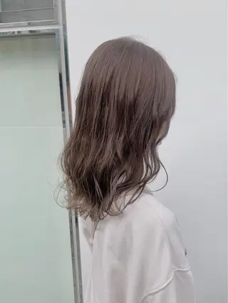 セミロング GOODDAY ヘアサロンのヘアスタイル