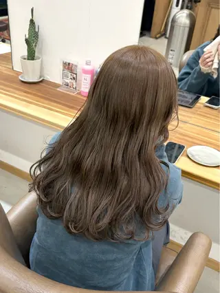 セミロング カラー ハル🌸柔色/ ブリーチなし/艶髪のヘアスタイル