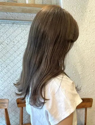 セミロング カラー SALOWIN下北沢所属・hazuki 🌝のヘアスタイル