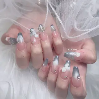 ネイル Hin Nail Osaka所属・Hin Nailsのネイルデザイン