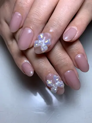 ネイル m.i private nail salon所属・大西 真衣のネイルデザイン