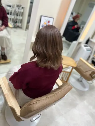 ミディアム カラー ブリーチ特化型✂️ ハイトーンカラー👨のヘアスタイル