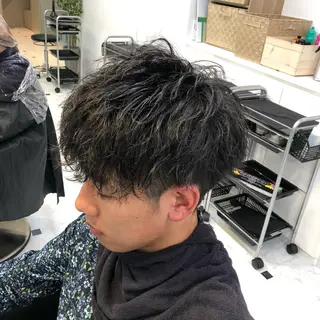 ショート カラー パーマ メンズ ベージュグレージュ 💕しゅーじ💕のヘアスタイル