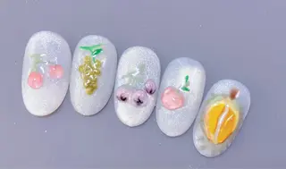 ネイル 高木 維麗絲のネイルデザイン