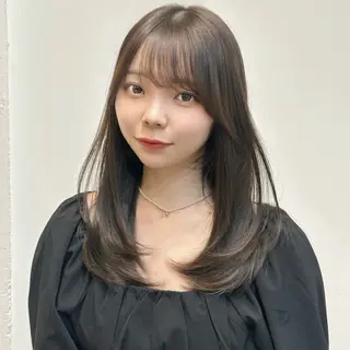 セミロング カラー ヘアアレンジ FERiCIA.  表参道所属・レイヤーカット 🪄吉野翔悟のヘアスタイル