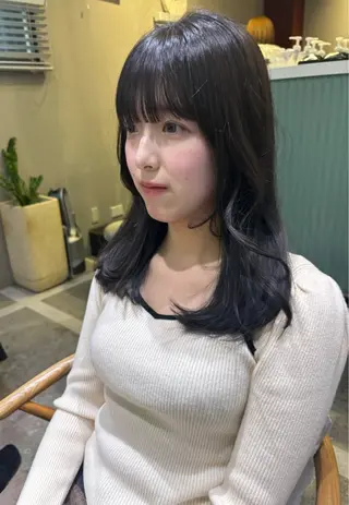 セミロング LOREN＋透明感 オリーブhirokoのヘアスタイル