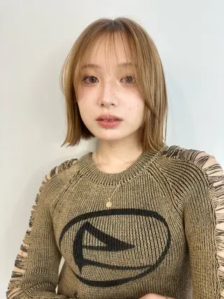 ショート 韓国風×透明感カラー 髪質改善オタベシンヤのヘアスタイル