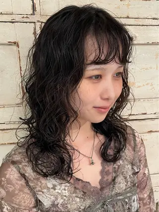 ミディアム パーマ RorriM natsuのヘアスタイル