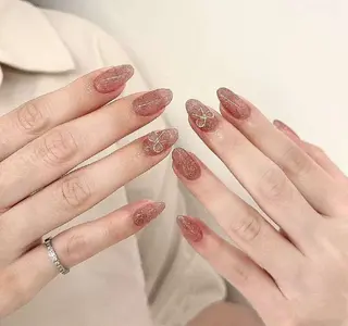 ネイル Oomiya 服部のネイルデザイン