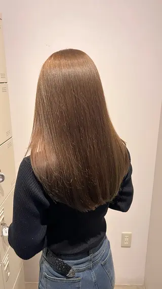 ロング カラー ナナミ ⠀のヘアスタイル