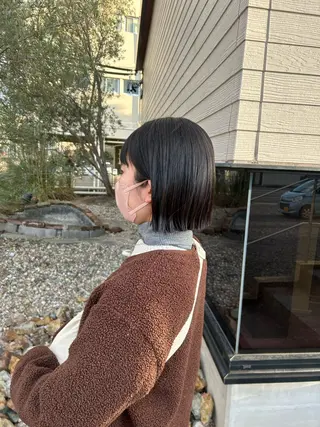 ミディアム 村松 麻菜のヘアスタイル