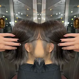 ミディアム カラー レイヤー/ボブ/ ミニボブ/AOIのヘアスタイル