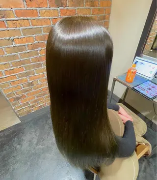 ロング カラー 泉 堅也のヘアスタイル