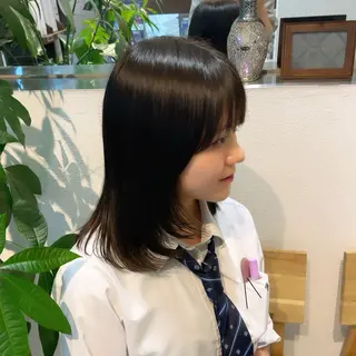 ミディアム suzuka/透明感 カラー 美髪縮毛矯正のヘアスタイル