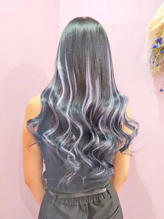 ロング カラー チビ編み込みエクステ シールエクステのヘアスタイル