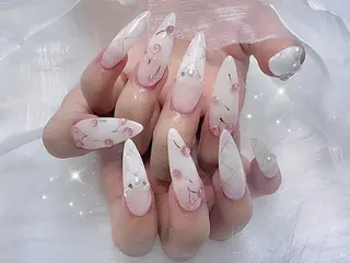 ネイル Lili Nail Studio 西荻窪駅前店所属・清家 李里のネイルデザイン