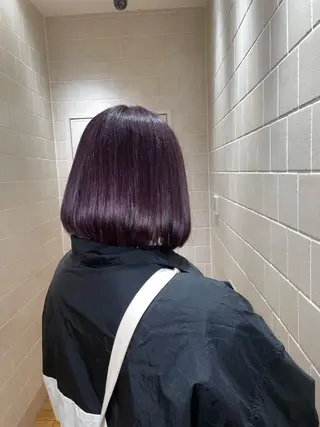 ショート カラー 三富 陽菜のヘアスタイル