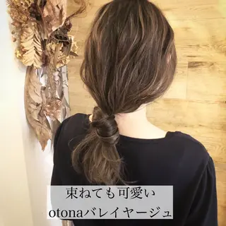 セミロング カラー テトネ タカシのヘアスタイル