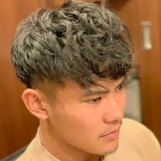 ミディアム パーマ メンズ 杉本 和大のヘアスタイル