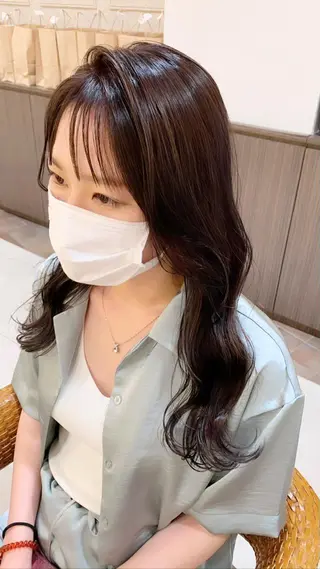 ロング ブリーチなしダブル/ レイヤーカット 小棹のヘアスタイル