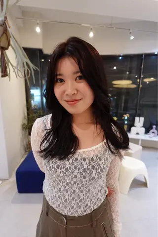 ロング Sraw代官山所属・HARUKA/暖色 /ハイトーンカラーのヘアスタイル