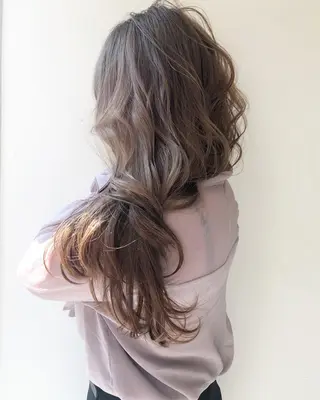 ロング カラー ⭐️横浜ブリーチ特化 美容師　堤涼⭐️のヘアスタイル