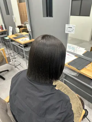 ショート カラー 濱崎 璃乃/ルプラボウのヘアスタイル