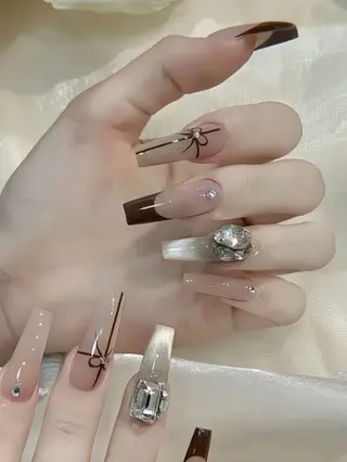 ネイル Theone栄店 赤松のネイルデザイン