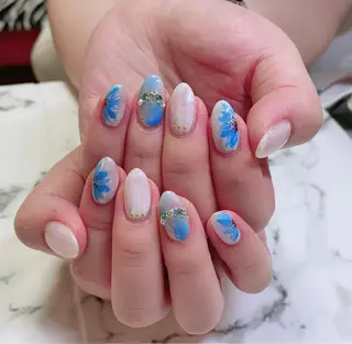 ロング カラー ネイル Q Free nailsのネイルデザイン