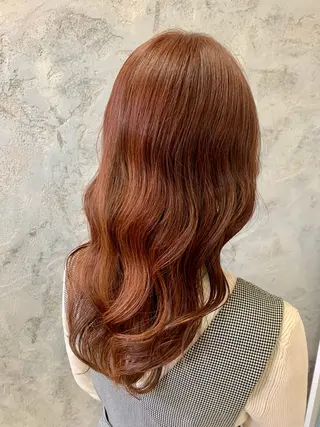 ロング カラー 荒島 由佳のヘアスタイル