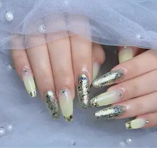 ネイル 𝑬𝑹𝑰𝑲𝑨 𓂃🎀𓈒𓏸のネイルデザイン