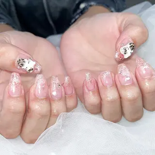 ネイル VIERU YURIのネイルデザイン