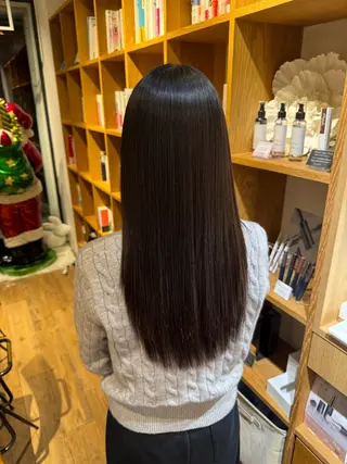 セミロング afloatkobe所属・美髪/髪質改善 川口凌弥のヘアスタイル