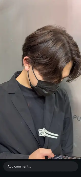 ショート カラー 尾崎 友駕のヘアスタイル