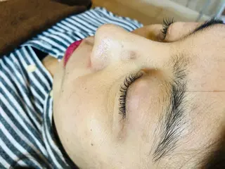 マツエク・マツパ 🐆アンドウ チカコ🦓のヘアスタイル