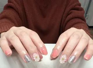 ネイル Ui_Amor (パラジェル)のネイルデザイン