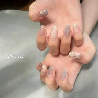 ネイル Giverny .のネイルデザイン