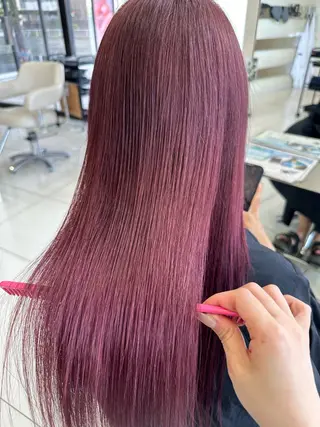 ロング カラー ハイトーン/ブリーチ Nozomiのヘアスタイル