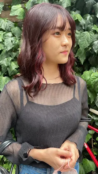 ミディアム レイヤーカット/ 透明感カラーmikuのヘアスタイル